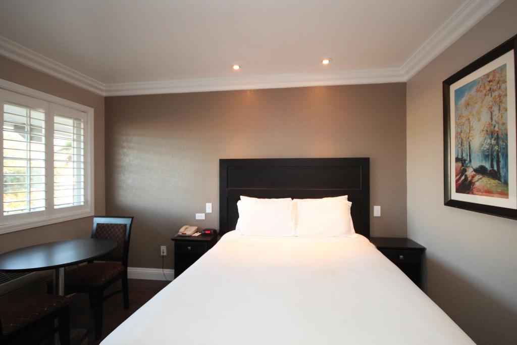 Travelodge Lompoc Buitenkant foto